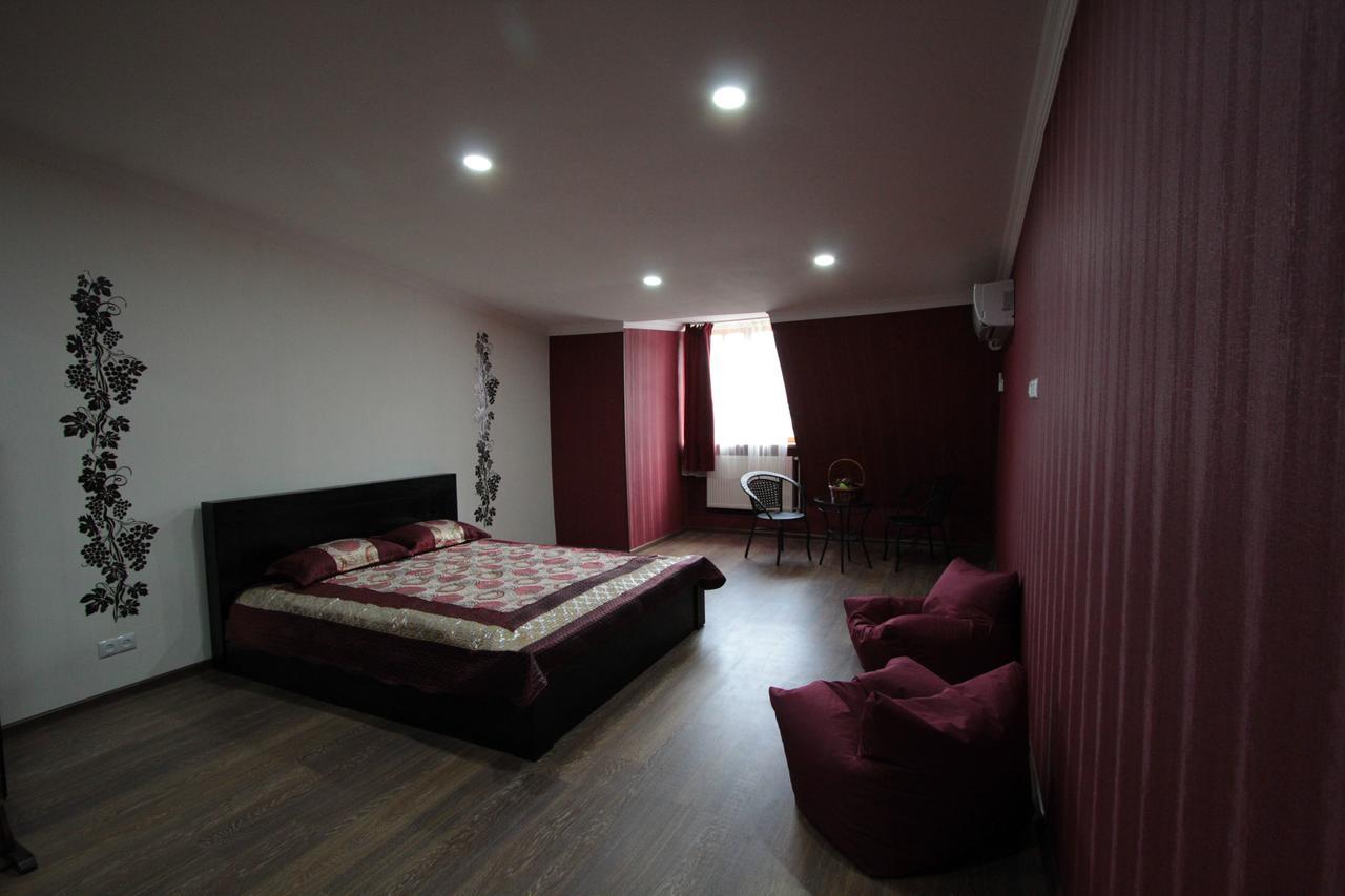 Vazi Hotel Tbilissi Extérieur photo